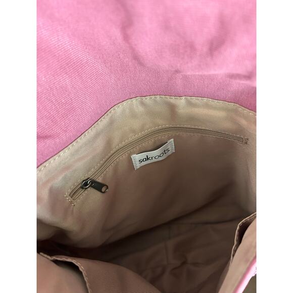 NWT Sakroots Artist Circle Fold Over Crossbody Shoulder bag Mulberry Butterfly - Picture 10 of 12